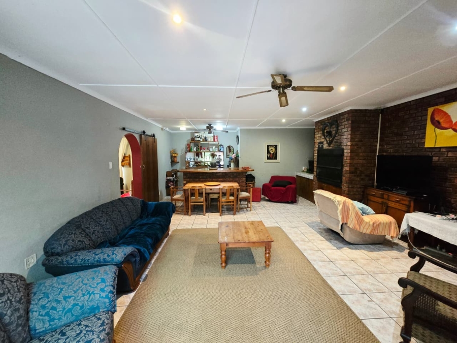4 Bedroom Property for Sale in Blanco Western Cape